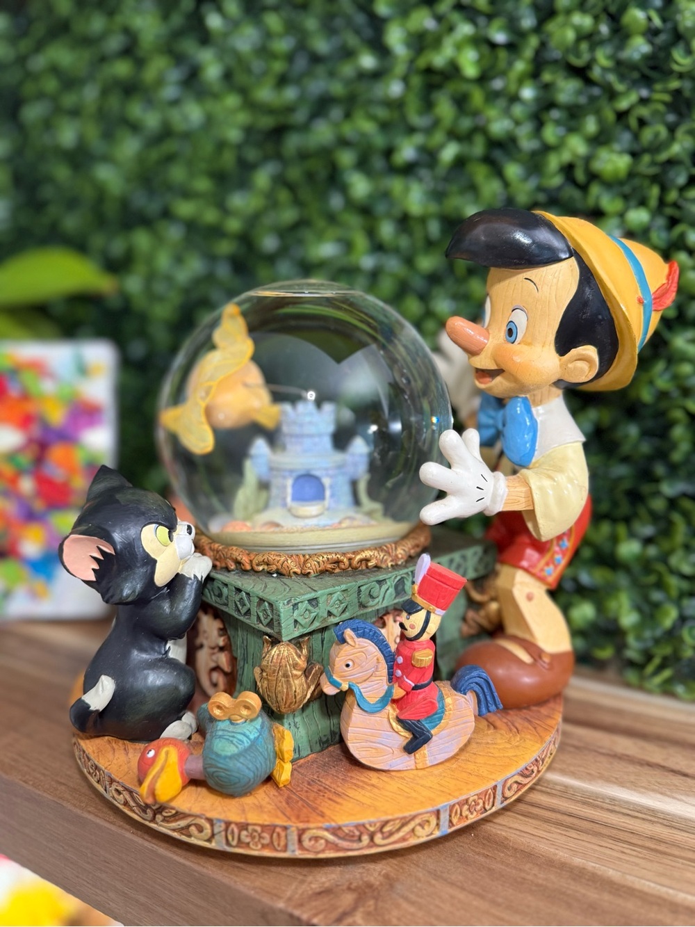 Disney Pinocchio Snow Globe Figurine – Yellow, Blue, Black Accents